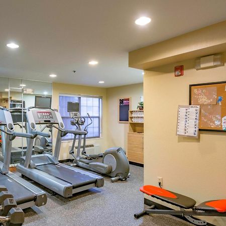 Towneplace Suites Cleveland Стрийтсбъро Екстериор снимка