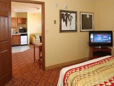Towneplace Suites Cleveland Стрийтсбъро Екстериор снимка