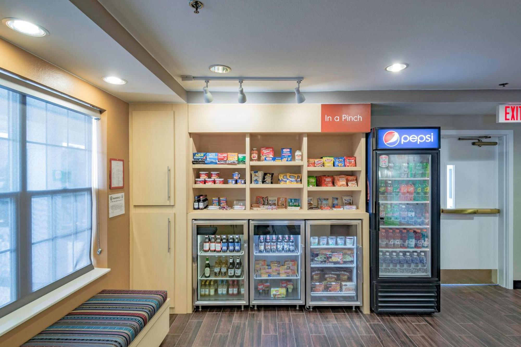 Towneplace Suites Cleveland Стрийтсбъро Екстериор снимка